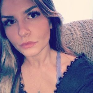 Meet your Posher, Raquel